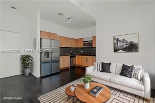 300 S Biscayne Blvd, Miami, FL 33131 - Photo 1