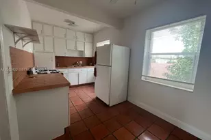 1421 SW 37th Ave, Miami, FL 33145 - Photo 13