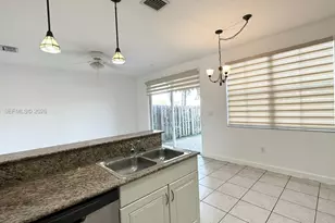 10911 NW 79th St, Doral, FL 33178 - Photo 3