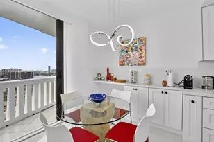 3000 Island Blvd, Aventura, FL 33160 - Photo 11