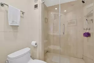 3000 Island Blvd, Aventura, FL 33160 - Photo 29