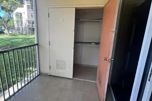 8333 Lake Dr, Doral, FL 33166 - Photo 17
