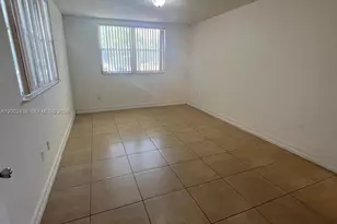 8333 Lake Dr, Doral, FL 33166 - Photo 9