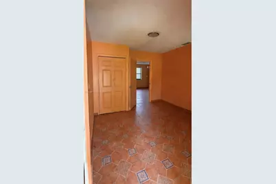 185 NW 82nd St #1, Miami, FL 33150 - Photo 5