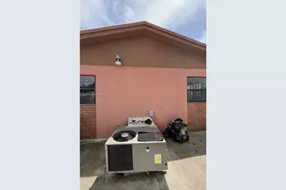 185 NW 82nd St #1, Miami, FL 33150 - Photo 11