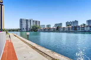 2999 Point E Dr, Aventura, FL 33160 - Photo 31