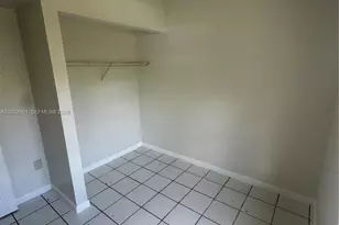 821 SW 2nd St, Florida City, FL 33034 - Photo 7