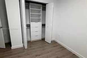 831 SE 9th Ave, Hialeah, FL 33010 - Photo 13