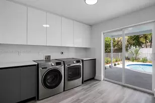 7631 Harbour Blvd, Miramar, FL 33023 - Photo 11