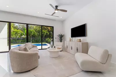 1122 NE 10th Ave #B, Fort Lauderdale, FL 33304 - Photo 7