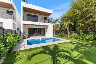 1122 NE 10th Ave, Fort Lauderdale, FL 33304 - Photo 1