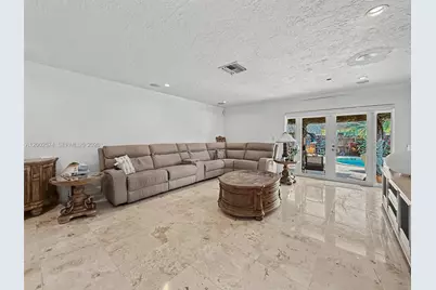 9837 SW 194th St, Cutler Bay, FL 33157 - Photo 15