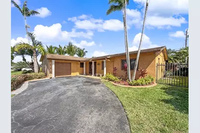 9837 SW 194th St, Cutler Bay, FL 33157 - Photo 3