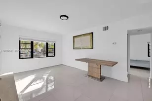 7910 Byron Ave, Miami Beach, FL 33141 - Photo 7