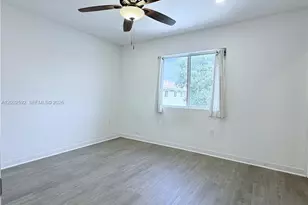 2367 SE 11th St, Homestead, FL 33035 - Photo 13