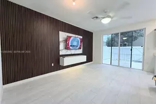 2367 SE 11th St, Homestead, FL 33035 - Photo 1