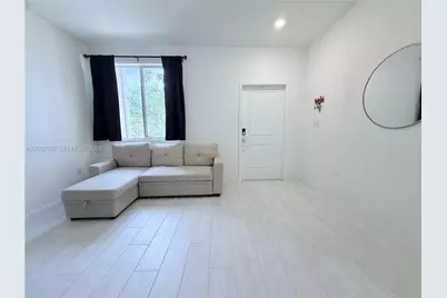 2367 SE 11th St #2367, Homestead, FL 33035 - Photo 5