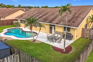 8060 NW 51st Ct, Lauderhill, FL 33351 - Photo 11