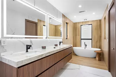 260 NW 47th St, Miami, FL 33127 - Photo 55