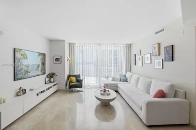 801 Brickell Key Blvd #409, Miami, FL 33131 - Photo 3