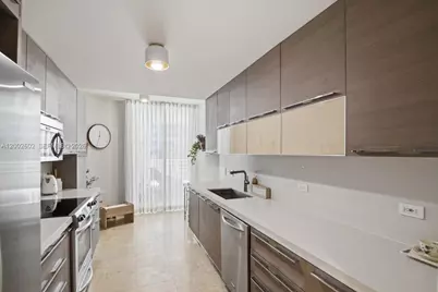 801 Brickell Key Blvd #409, Miami, FL 33131 - Photo 7