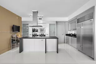 18201 Collins Ave, Sunny Isles Beach, FL 33160 - Photo 11