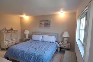 700 NE 14th Ave, Hallandale Beach, FL 33009 - Photo 23