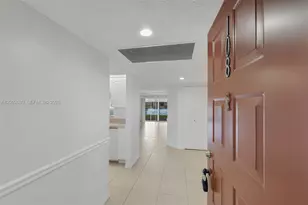 850 SW 138th Ave, Pembroke Pines, FL 33027 - Photo 3