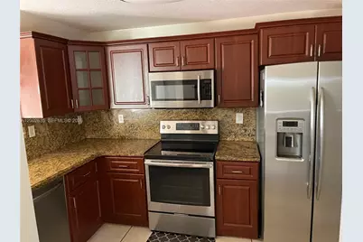 8067 NW 199th Ter, Hialeah, FL 33015 - Photo 3