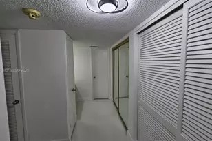 871 NE 195th St, Miami, FL 33179 - Photo 11