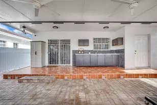 1381 W 30th St, Hialeah, FL 33012 - Photo 31
