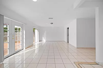 10726 SW 147th Ct, Miami, FL 33196 - Photo 5