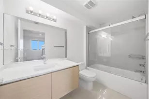 600 NE 27th St, Miami, FL 33137 - Photo 15