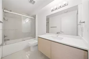 600 NE 27th St, Miami, FL 33137 - Photo 13