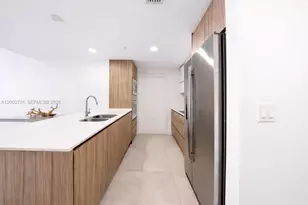 600 NE 27th St, Miami, FL 33137 - Photo 9