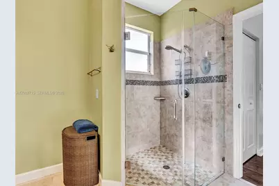 2117 NE 40th Rd, Homestead, FL 33033 - Photo 23