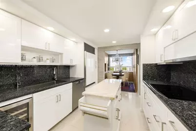 2 Grove Isle Dr #B1109, Coconut Grove, FL 33133 - Photo 9