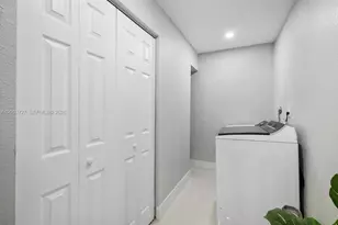 14760 S Spur Dr, Miami, FL 33161 - Photo 41