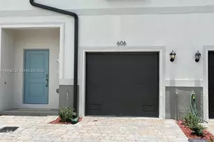 606 SW 12th St, Florida City, FL 33034 - Photo 3