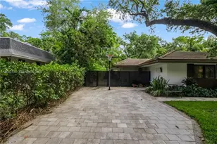 2140 NE 190th Terrace, Miami, FL 33179 - Photo 5