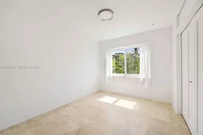 255 Ridgewood Rd, Key Biscayne, FL 33149 - Photo 13