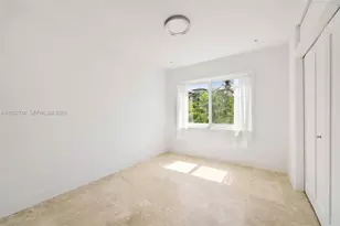 255 Ridgewood Rd, Key Biscayne, FL 33149 - Photo 13