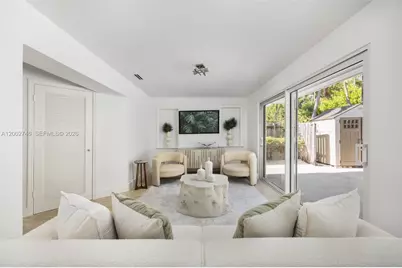 255 Ridgewood Rd, Key Biscayne, FL 33149 - Photo 9