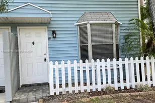 81 SW 3rd St, Pompano Beach, FL 33060 - Photo 31