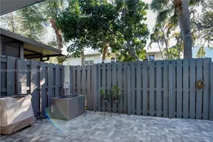 81 SW 3rd St, Pompano Beach, FL 33060 - Photo 35