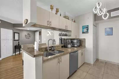 17125 N Bay Rd #3204, Sunny Isles Beach, FL 33160 - Photo 25