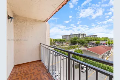 4713 NW 7th St #410-1, Miami, FL 33126 - Photo 17