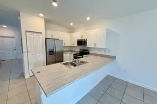 1844 SE 27th Rd, Homestead, FL 33035 - Photo 5