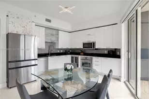 60 SW 13T St, Miami, FL 33130 - Photo 11