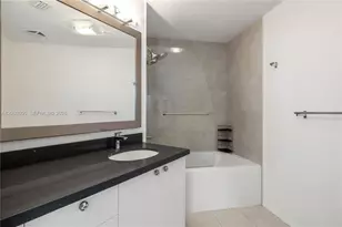 60 SW 13T St, Miami, FL 33130 - Photo 17